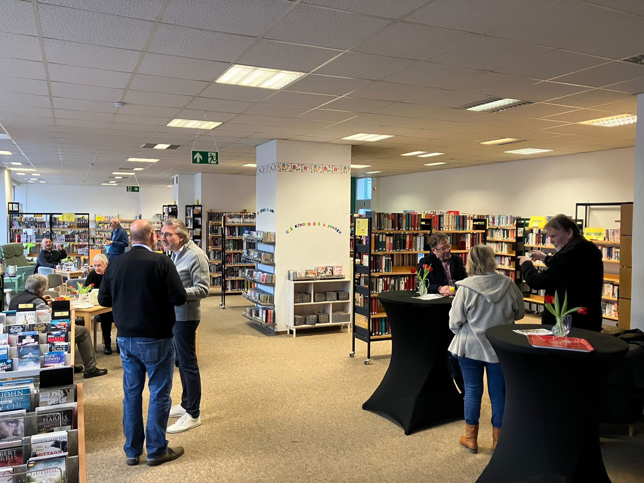 Bücherei-Friedrichsfeld-4